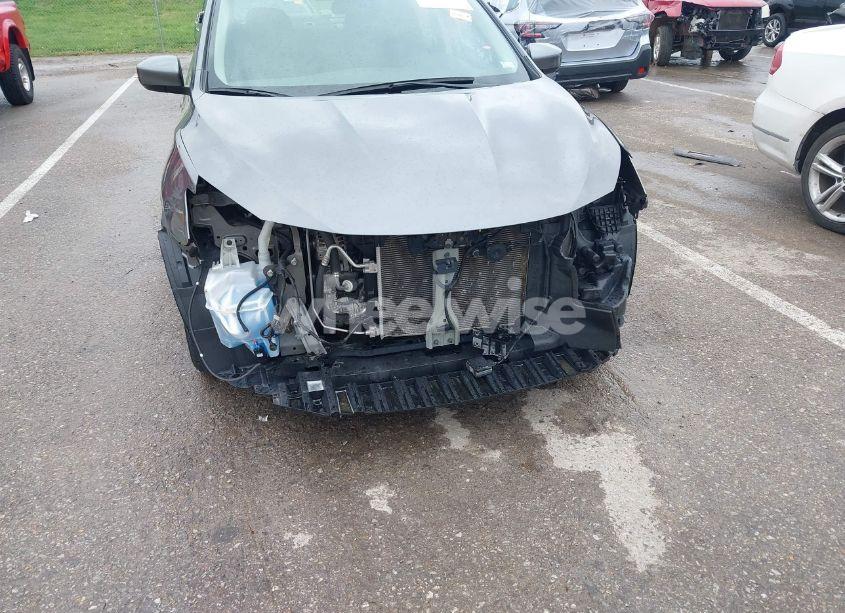 Photo 6 of 2018 Nissan Sentra S (VIN 3N1AB7AP1JY261974)