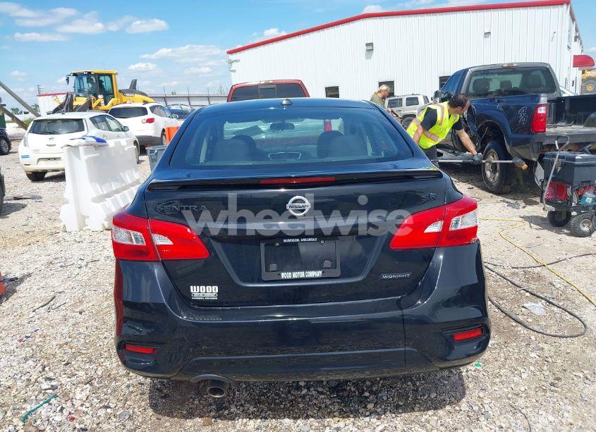 Photo 16 of 2018 Nissan Sentra SR (VIN 3N1AB7AP1JY269315)