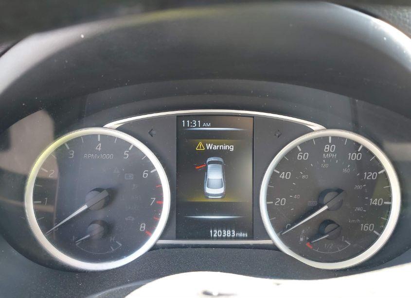 Photo 7 of 2018 Nissan Sentra S (VIN 3N1AB7AP1JY269783)