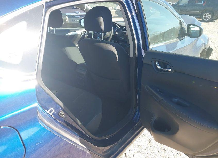 Photo 8 of 2018 Nissan Sentra S (VIN 3N1AB7AP1JY269783)