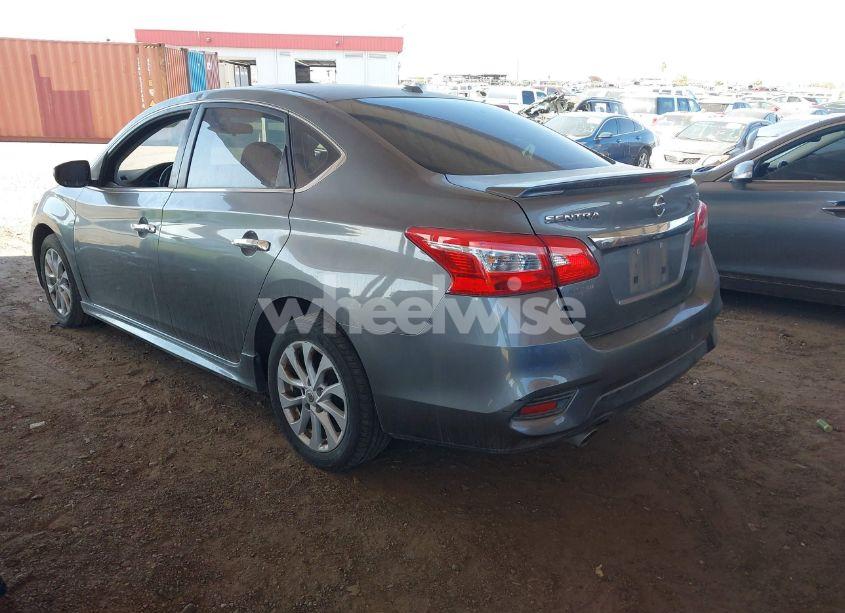 Photo 3 of 2018 Nissan Sentra SR (VIN 3N1AB7AP1JY276698)