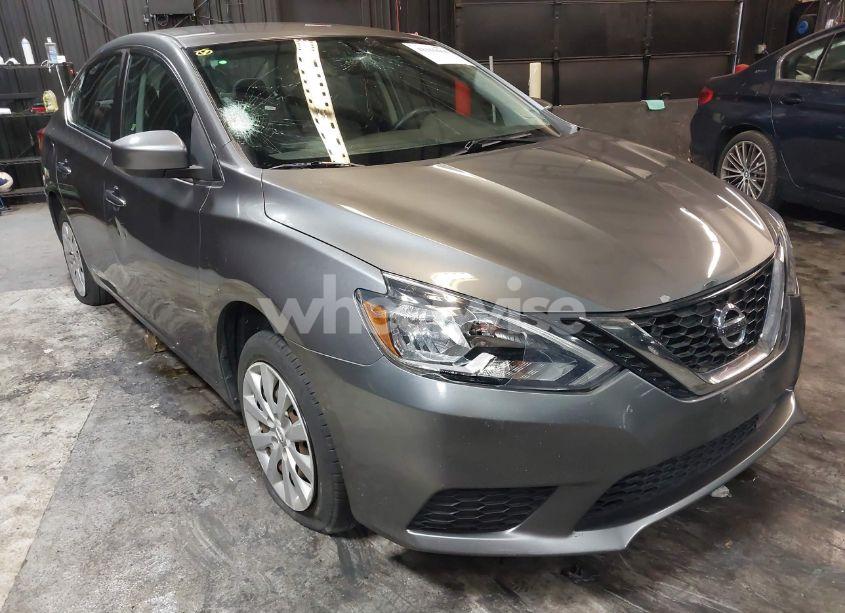 2018 Nissan Sentra S (VIN 3N1AB7AP1JY277950) main photo