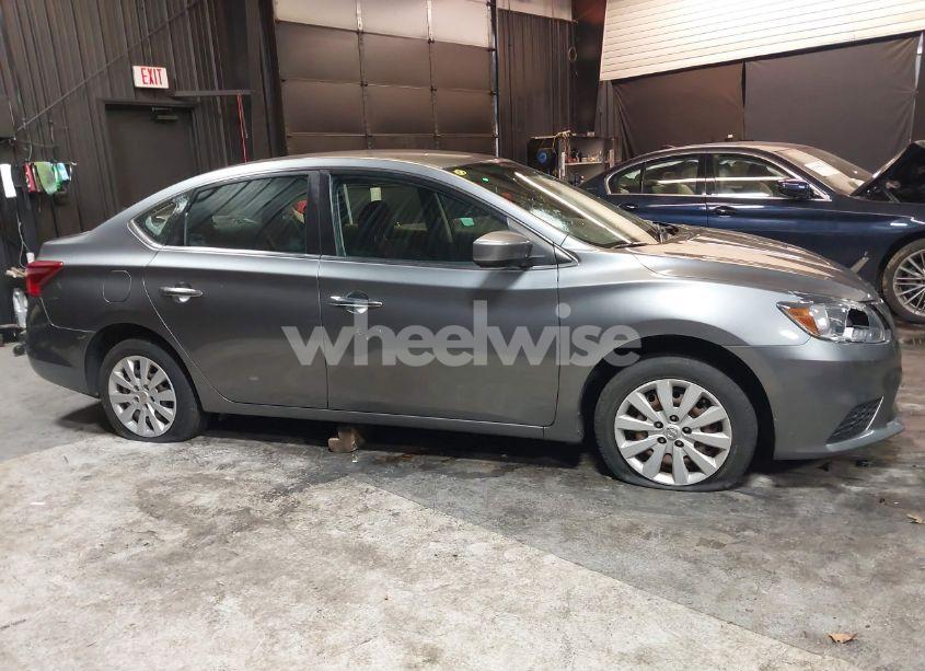 Photo 13 of 2018 Nissan Sentra S (VIN 3N1AB7AP1JY277950)