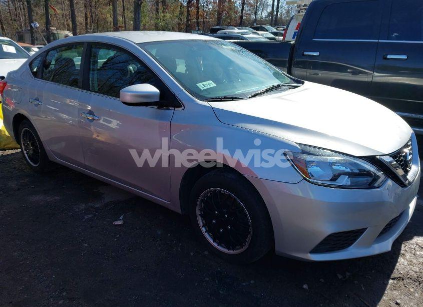 2018 Nissan Sentra S (VIN 3N1AB7AP1JY293176) main photo