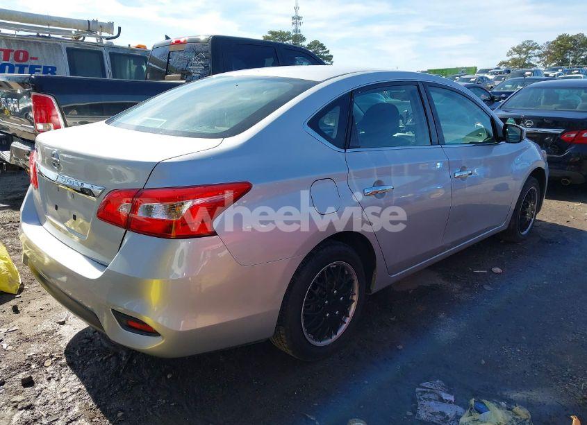 Photo 4 of 2018 Nissan Sentra S (VIN 3N1AB7AP1JY293176)