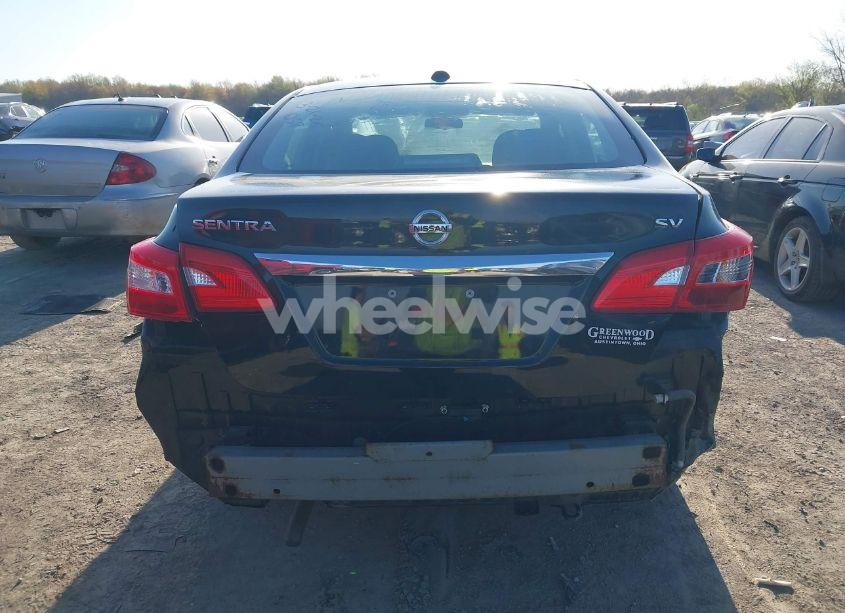 Photo 17 of 2018 Nissan Sentra (VIN 3N1AB7AP1JY305858)