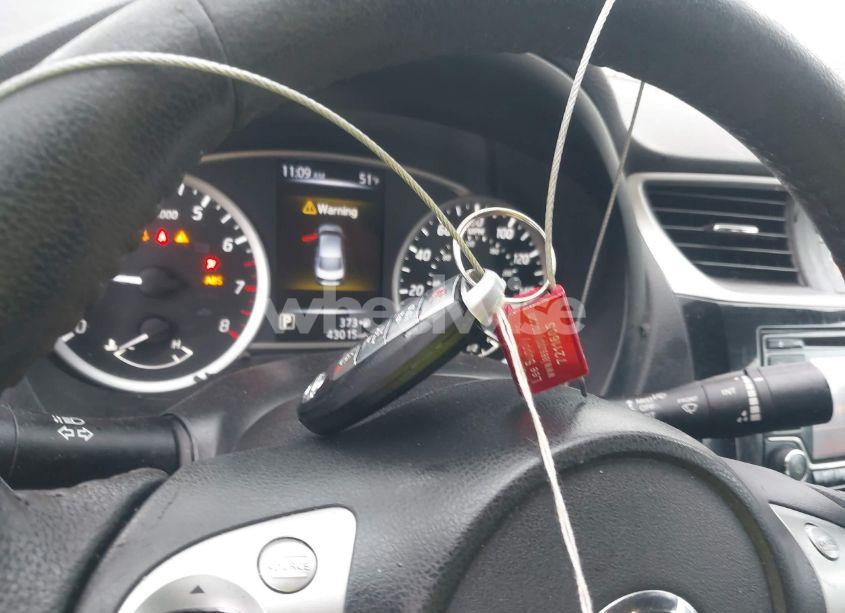 Photo 11 of 2018 Nissan Sentra SR (VIN 3N1AB7AP1JY308078)