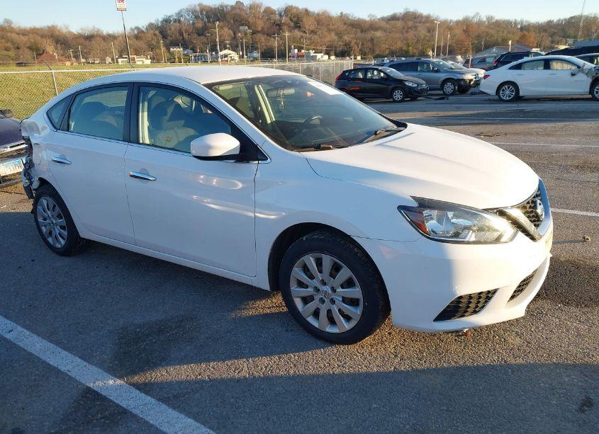 2018 Nissan Sentra S (VIN 3N1AB7AP1JY310865) main photo
