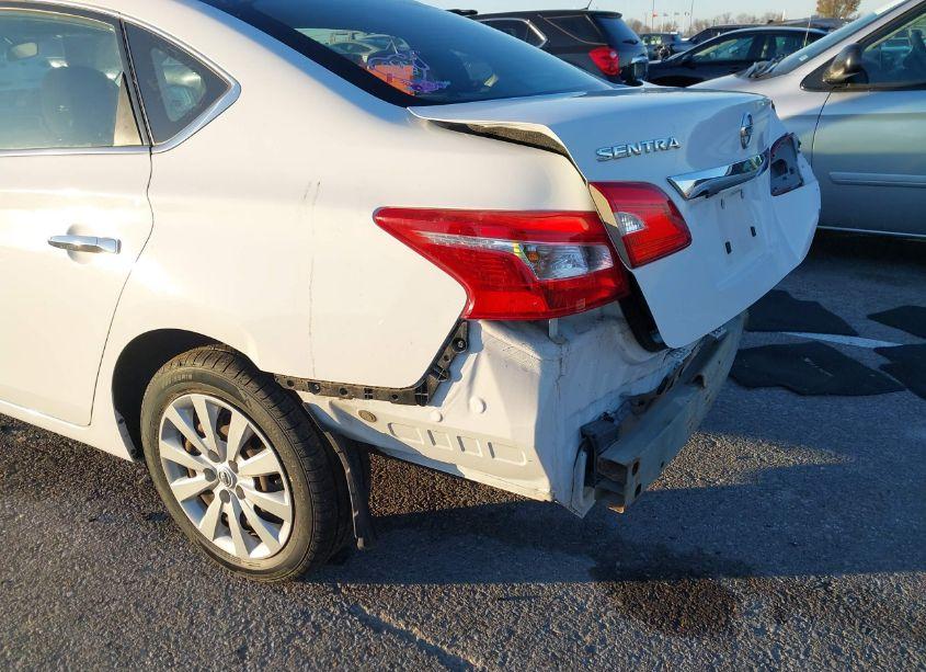 Photo 6 of 2018 Nissan Sentra S (VIN 3N1AB7AP1JY310865)