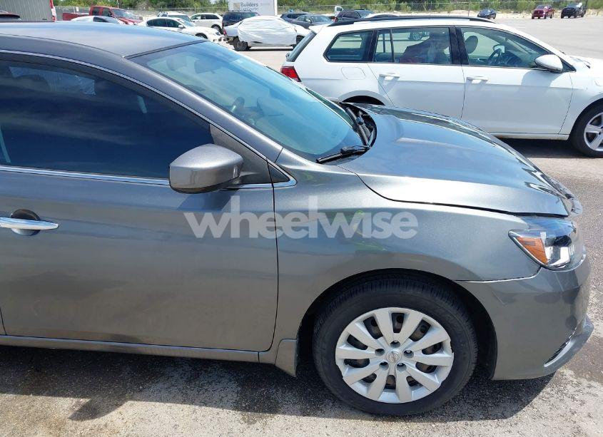 Photo 19 of 2018 Nissan Sentra S (VIN 3N1AB7AP1JY322420)