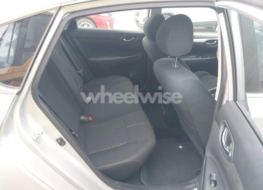 Photo 8 of 2018 Nissan Sentra S (VIN 3N1AB7AP1JY339993)
