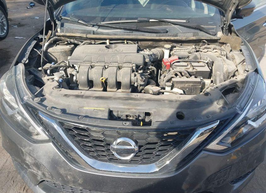 Photo 10 of 2019 Nissan Sentra SV (VIN 3N1AB7AP1KL609058)