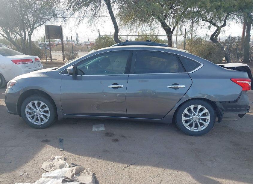 Photo 15 of 2019 Nissan Sentra SV (VIN 3N1AB7AP1KL609058)