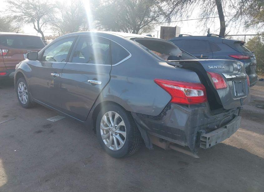 Photo 3 of 2019 Nissan Sentra SV (VIN 3N1AB7AP1KL609058)