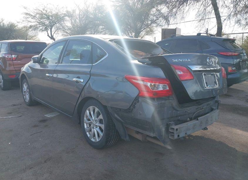 Photo 6 of 2019 Nissan Sentra SV (VIN 3N1AB7AP1KL609058)