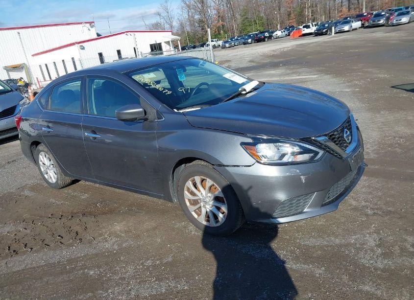 2019 Nissan Sentra SV (VIN 3N1AB7AP1KL609996) main photo