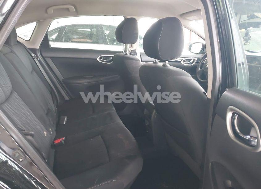 Photo 8 of 2019 Nissan Sentra SV (VIN 3N1AB7AP1KL611912)