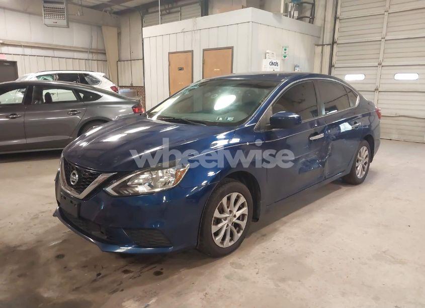 Photo 2 of 2019 Nissan Sentra SV (VIN 3N1AB7AP1KY206572)