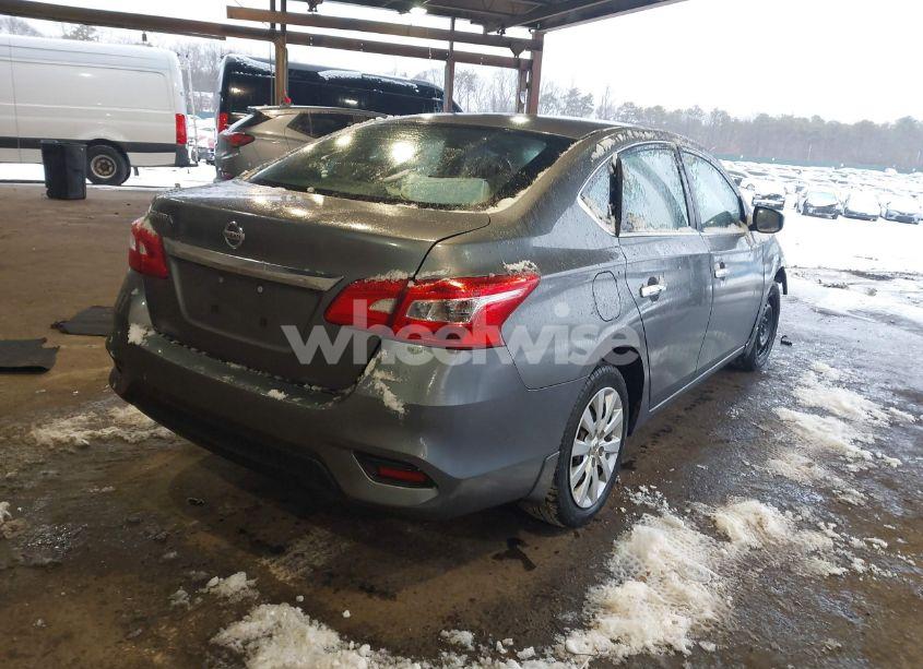 Photo 4 of 2019 Nissan Sentra S (VIN 3N1AB7AP1KY215871)