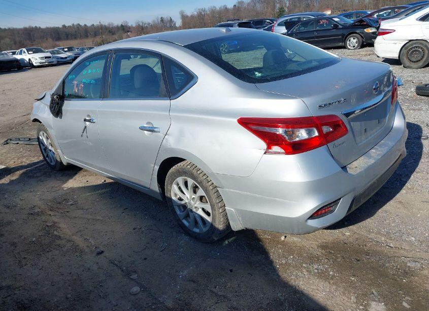 Photo 3 of 2019 Nissan Sentra SV (VIN 3N1AB7AP1KY230306)