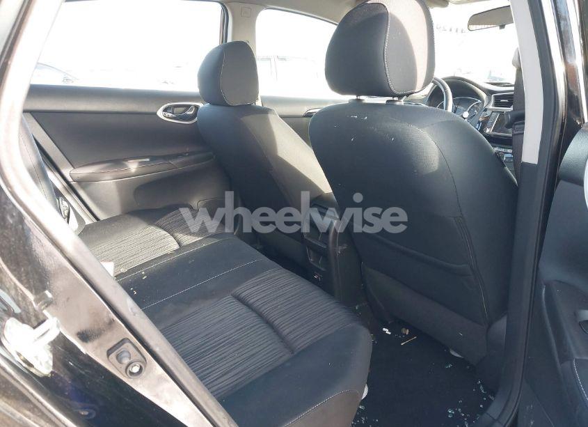 Photo 8 of 2019 Nissan Sentra SV (VIN 3N1AB7AP1KY244481)