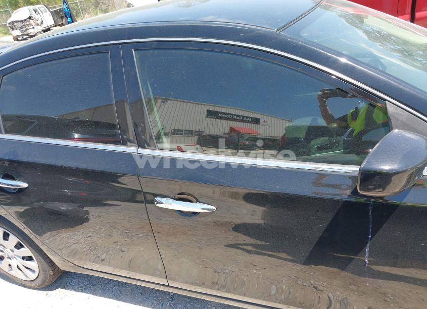 Photo 13 of 2019 Nissan Sentra S (VIN 3N1AB7AP1KY252757)