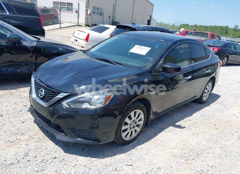 Photo 2 of 2019 Nissan Sentra S (VIN 3N1AB7AP1KY252757)