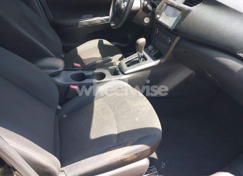 Photo 5 of 2019 Nissan Sentra S (VIN 3N1AB7AP1KY252757)