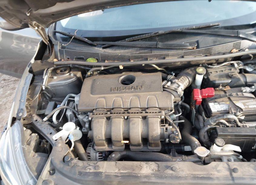 Photo 10 of 2019 Nissan Sentra SV (VIN 3N1AB7AP1KY258820)