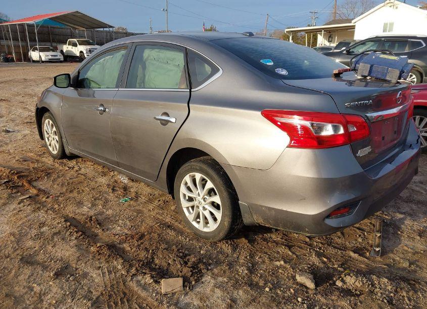 Photo 3 of 2019 Nissan Sentra SV (VIN 3N1AB7AP1KY258820)