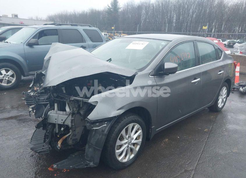 Photo 2 of 2019 Nissan Sentra SV (VIN 3N1AB7AP1KY260521)