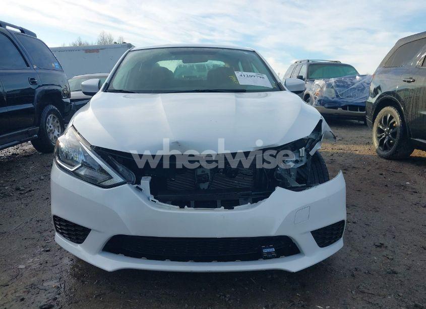 Photo 12 of 2019 Nissan Sentra SV (VIN 3N1AB7AP1KY261698)