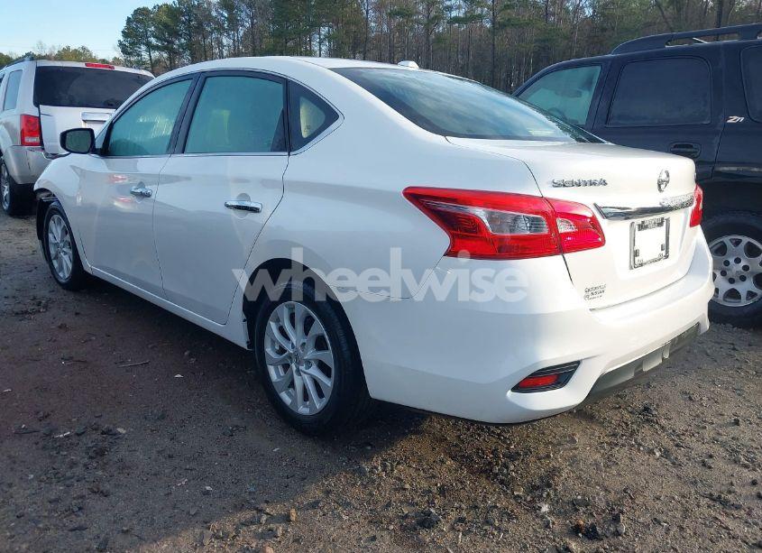 Photo 3 of 2019 Nissan Sentra SV (VIN 3N1AB7AP1KY261698)