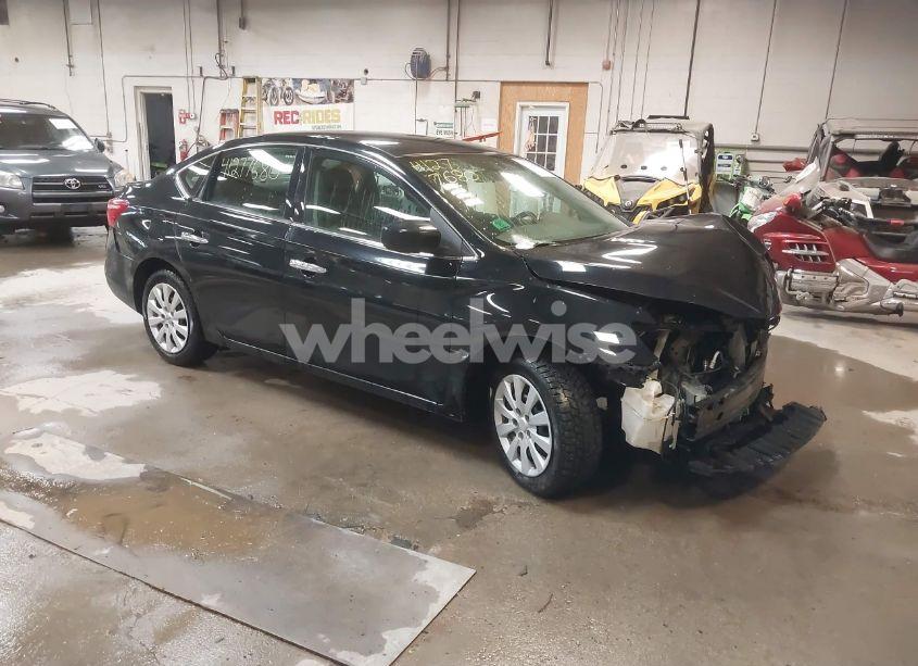 2019 Nissan Sentra S (VIN 3N1AB7AP1KY261720) main photo
