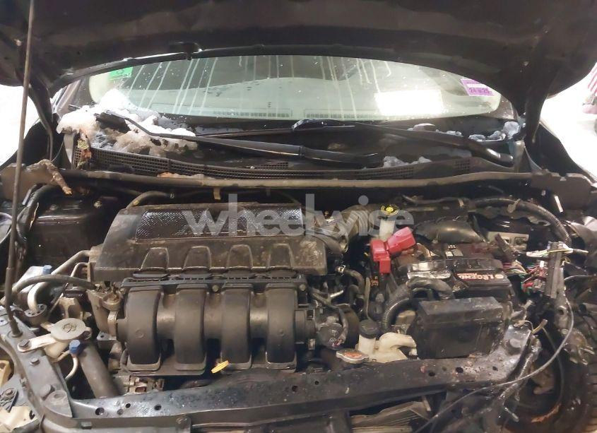 Photo 9 of 2019 Nissan Sentra S (VIN 3N1AB7AP1KY261720)