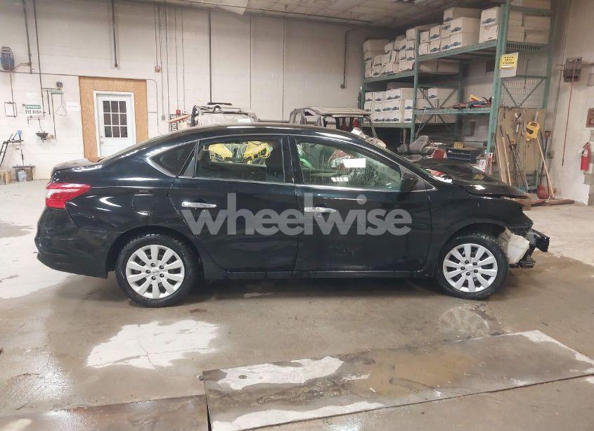 Photo 12 of 2019 Nissan Sentra S (VIN 3N1AB7AP1KY261720)