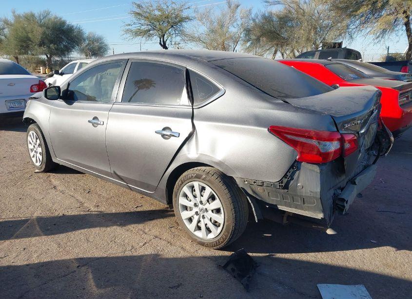 Photo 3 of 2019 Nissan Sentra S (VIN 3N1AB7AP1KY263452)