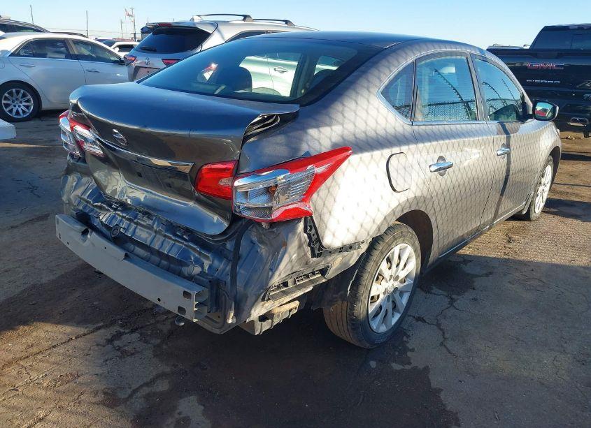 Photo 4 of 2019 Nissan Sentra S (VIN 3N1AB7AP1KY266187)