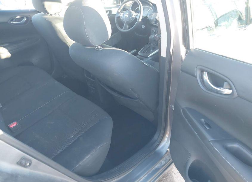 Photo 8 of 2019 Nissan Sentra S (VIN 3N1AB7AP1KY266187)