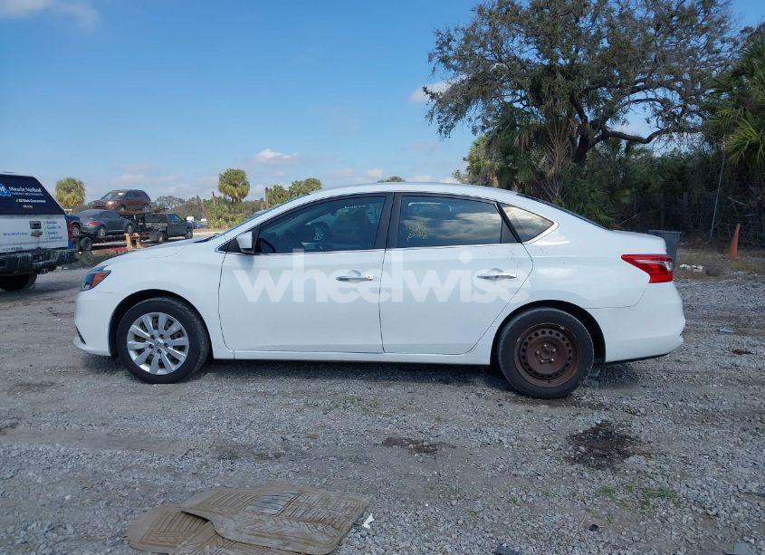 Photo 14 of 2019 Nissan Sentra S (VIN 3N1AB7AP1KY268974)
