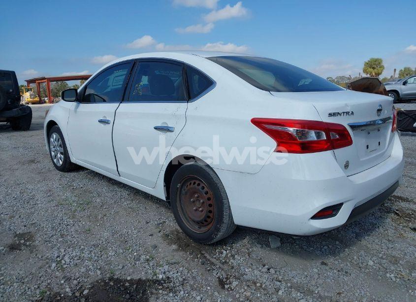 Photo 3 of 2019 Nissan Sentra S (VIN 3N1AB7AP1KY268974)