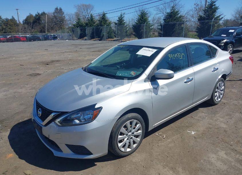 Photo 2 of 2019 Nissan Sentra S (VIN 3N1AB7AP1KY269588)
