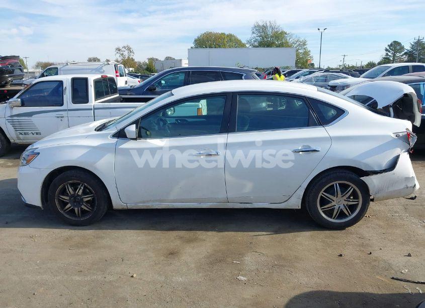 Photo 14 of 2019 Nissan Sentra S (VIN 3N1AB7AP1KY291445)