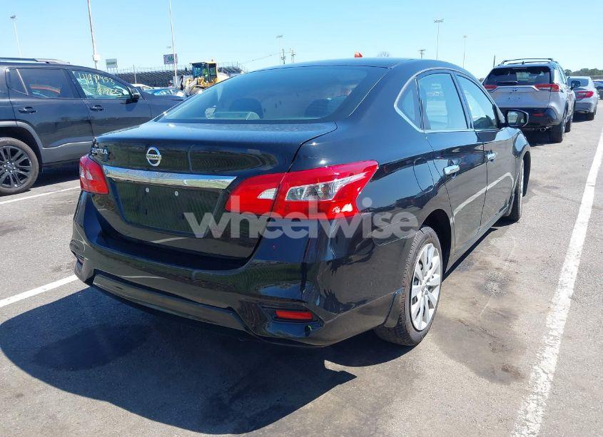Photo 4 of 2019 Nissan Sentra S (VIN 3N1AB7AP1KY291462)