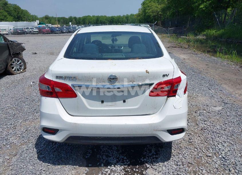 Photo 16 of 2019 Nissan Sentra SV (VIN 3N1AB7AP1KY294023)