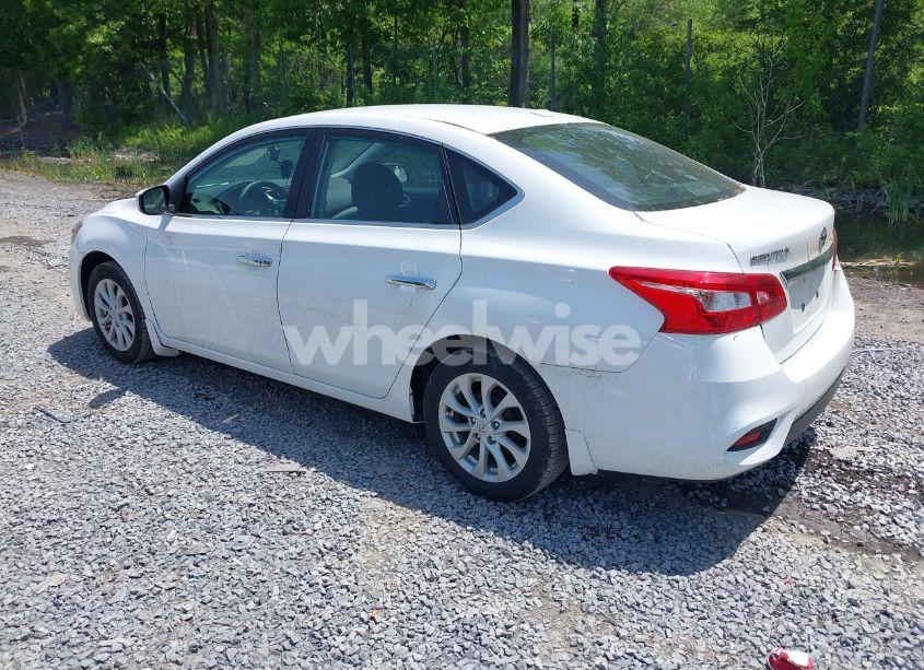 Photo 3 of 2019 Nissan Sentra SV (VIN 3N1AB7AP1KY294023)