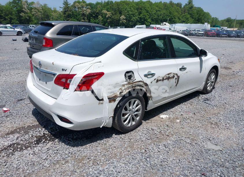 Photo 4 of 2019 Nissan Sentra SV (VIN 3N1AB7AP1KY294023)