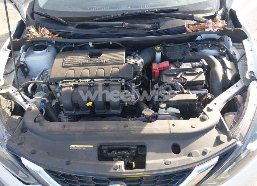 Photo 10 of 2019 Nissan Sentra SR (VIN 3N1AB7AP1KY308079)