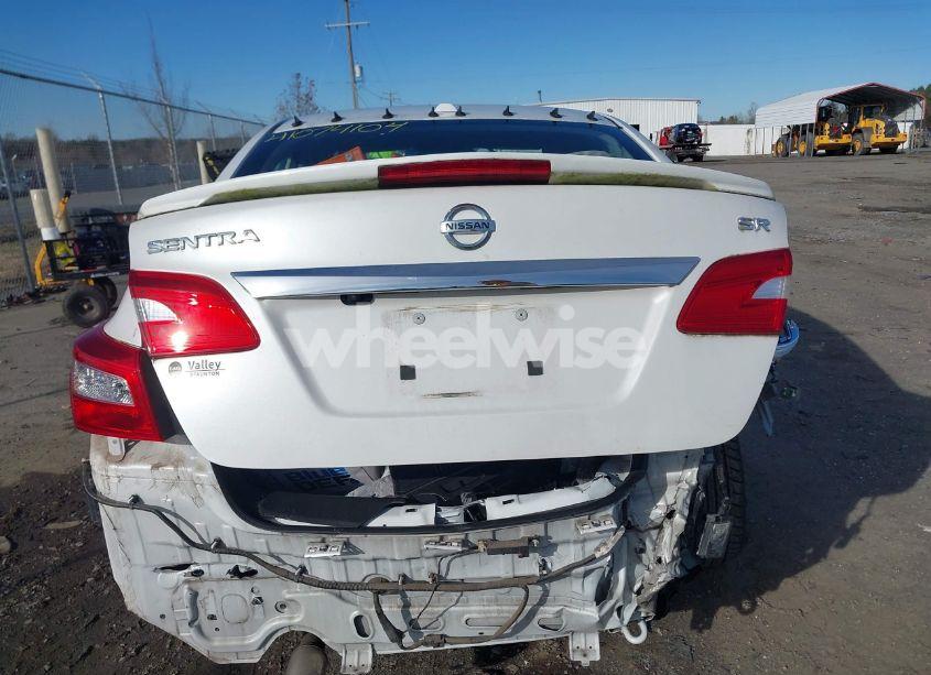 Photo 16 of 2019 Nissan Sentra SR (VIN 3N1AB7AP1KY308079)