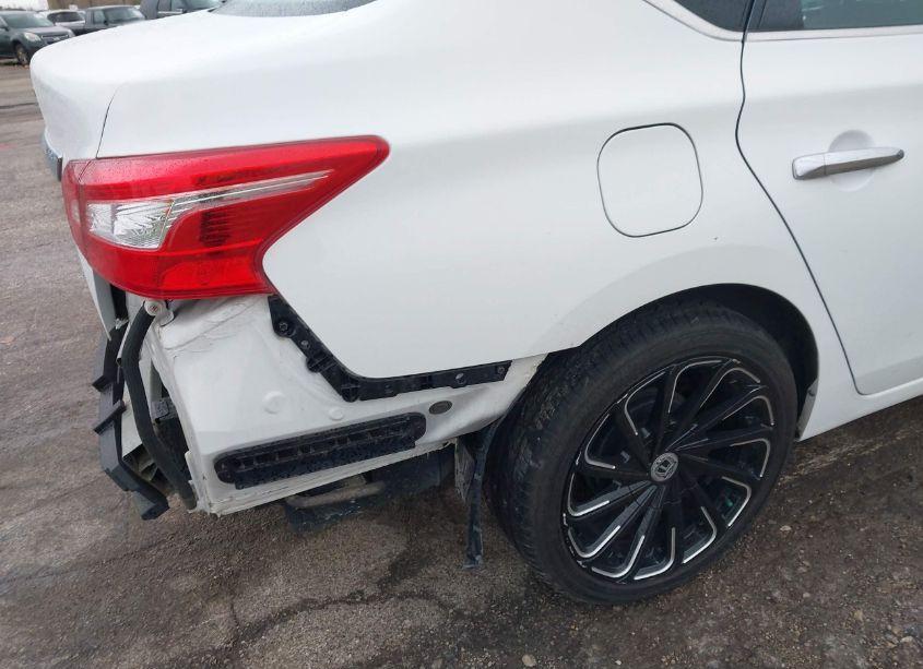 Photo 18 of 2019 Nissan Sentra S (VIN 3N1AB7AP1KY310723)